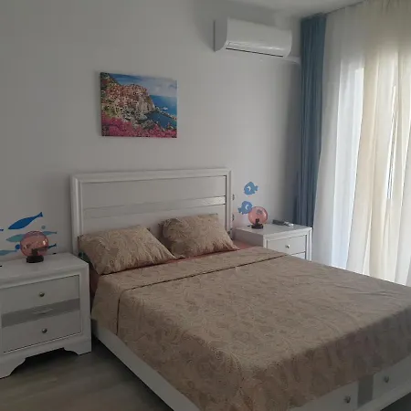 Blue Apartment Mamaia